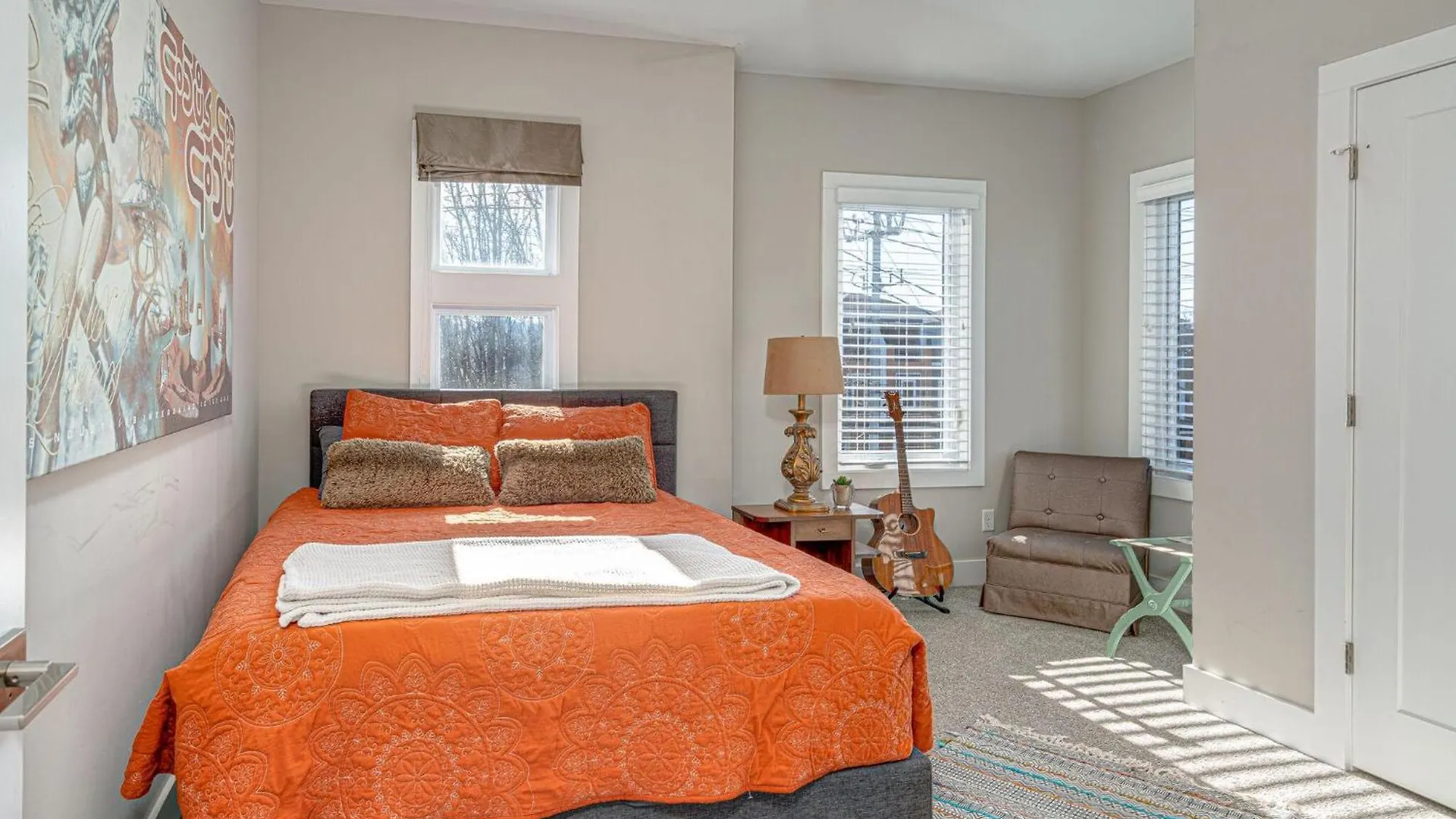 Cultured Coach - Music Row - Mins To Downtown Villa Nashville 0*,  ABD