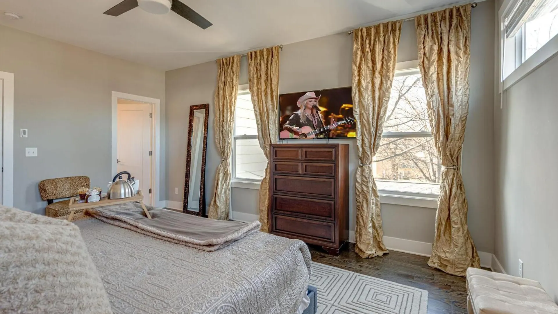 Cultured Coach - Music Row - Mins To Downtown Villa Nashville 0*,