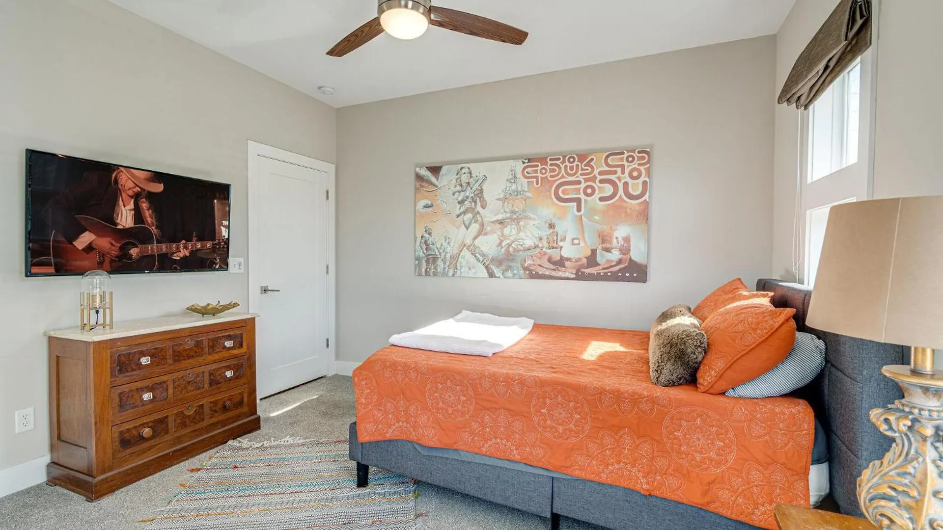 Tatil Evi Cultured Coach - Music Row - Mins To Downtown Villa Nashville